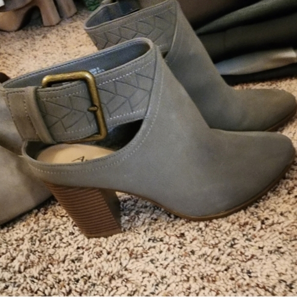 American Eagle Outfitters Steel Gray Faux Suede Ankle Booties with Buckle - Picture 12 of 13